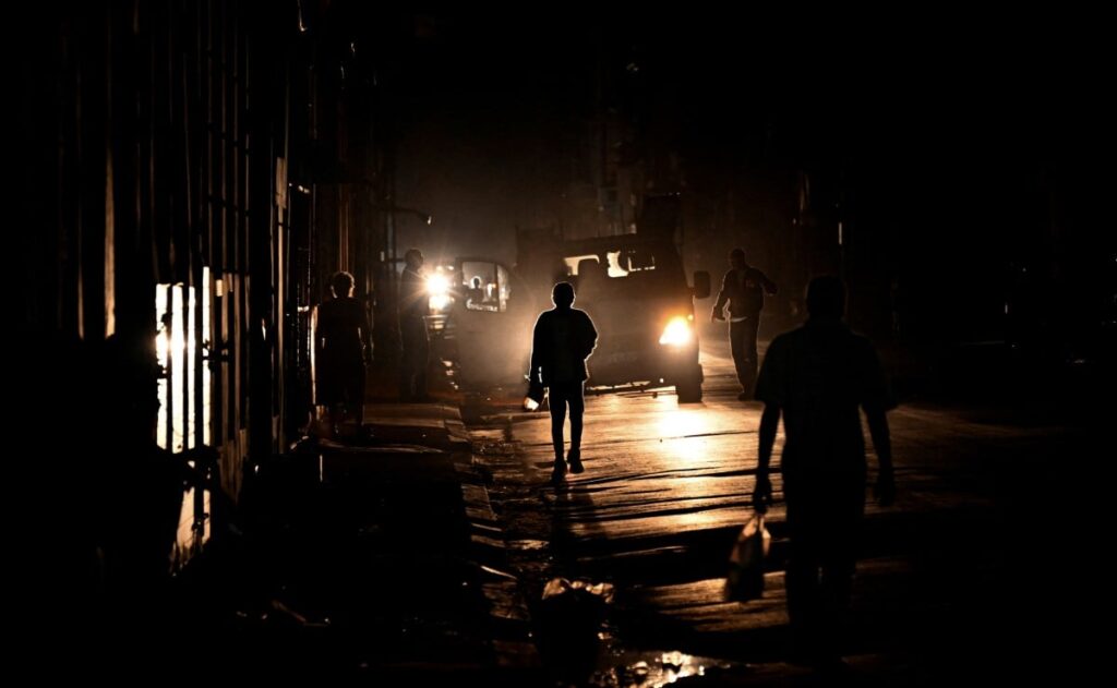 Alerta de Seguridad de EE.UU. en Cuba: Riesgo de Apagones y Escasez de Combustible