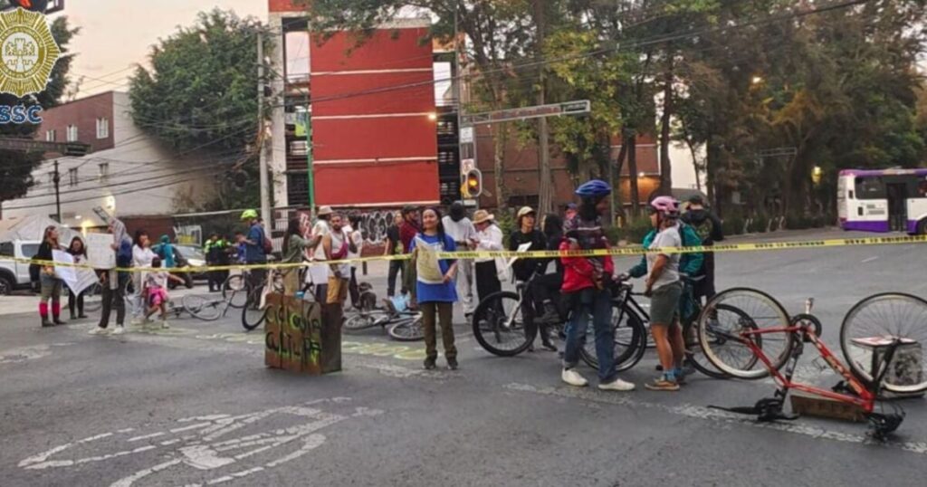 Tráfico y Marchas en CDMX: Rutas Alternas y Calles Cerradas Hoy 27 de Febrero