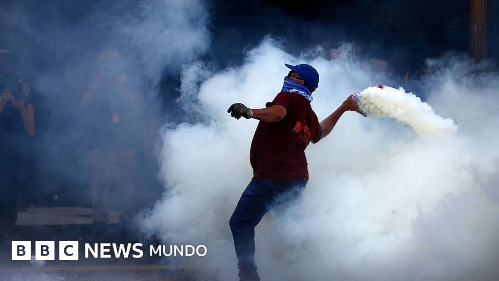 Tres claves de la reforma laboral de Milei que provocan paros y protestas en Argentina