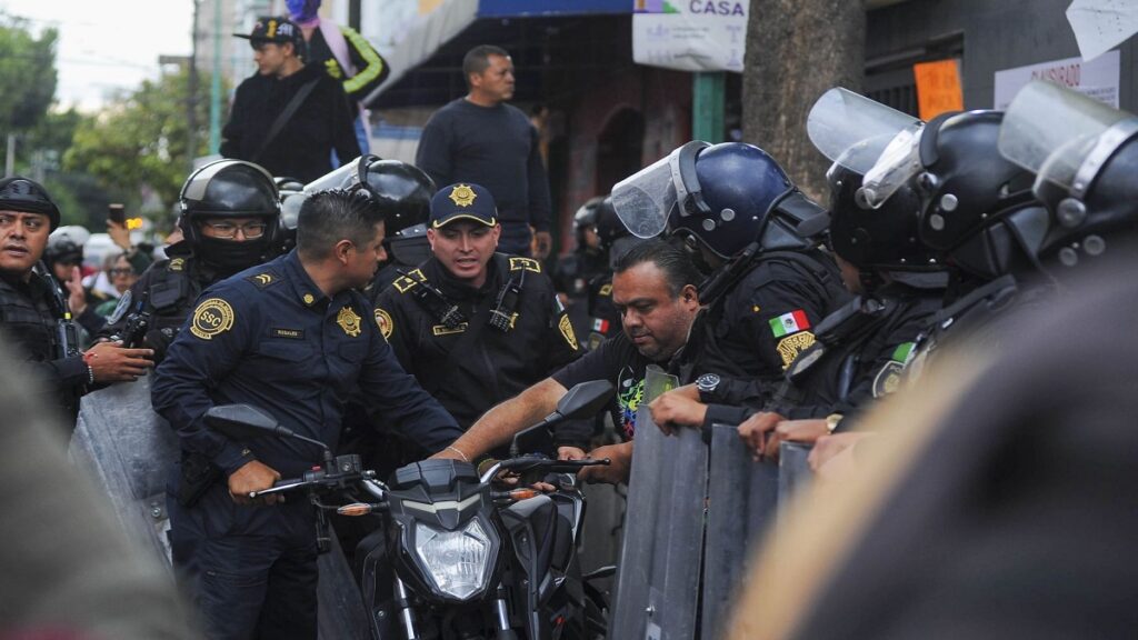 Accidente en CDMX: Motociclista Caído tras Enfrentamiento con Policías