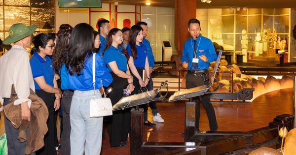 Celebrando 95 Años de Juventud y Cultura