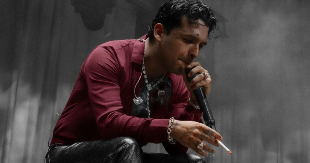 Christian Nodal expuesto por deudas alimenticias en el 8M en CDMX