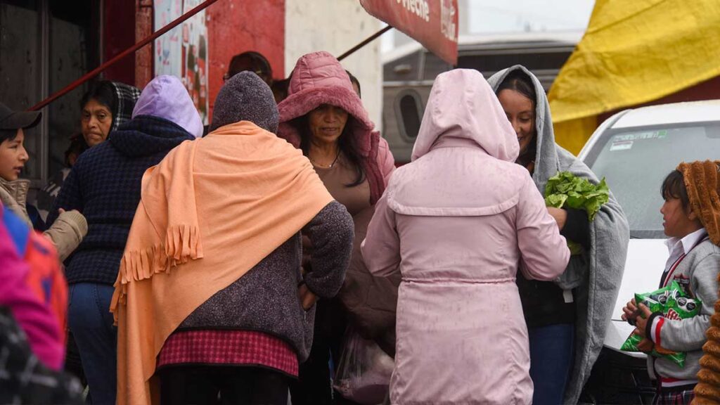 Clima en CDMX: Aviso Amarillo y Tarde Cálida a Pesar del Frío