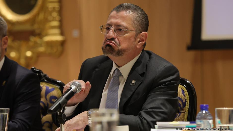 Costa Rica cierra su embajada en Cuba y expulsa a ciudadanos cubanos