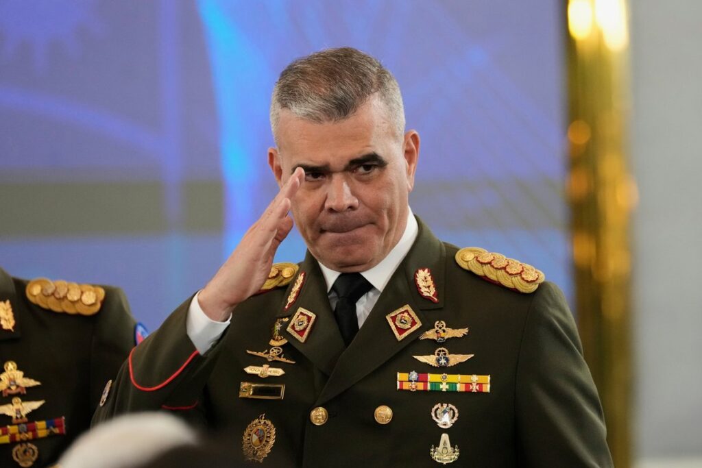 Delcy Rodríguez remueve a Vladimir Padrino de la Defensa en Venezuela