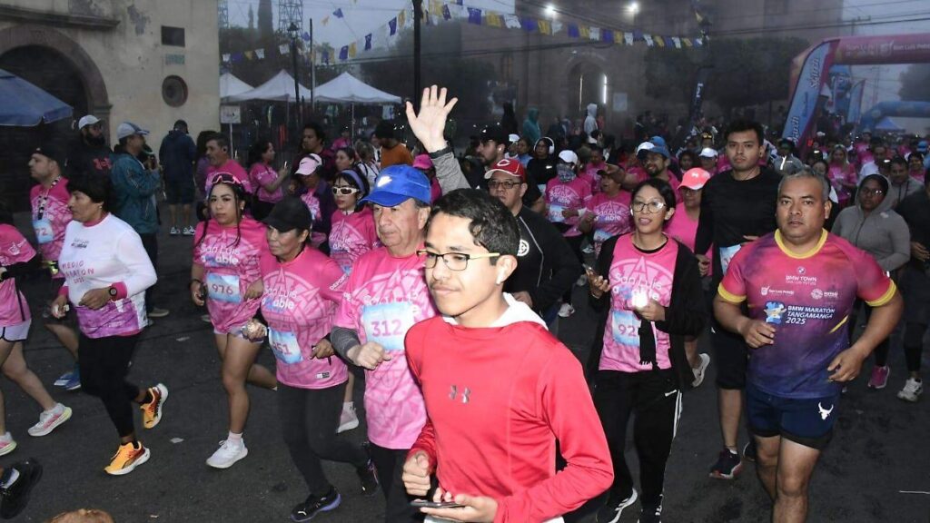 Esmeralda Ramos y Pablo Colunga triunfan en la Carrera Saucito de Oro