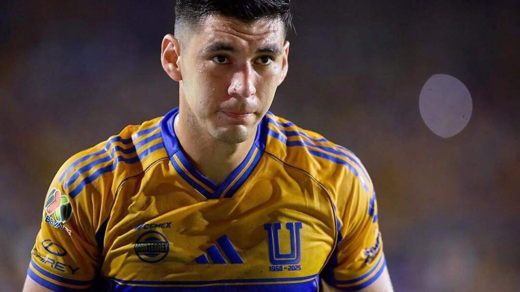 Jesús Angulo brilla con gol y se une al Once Ideal del América