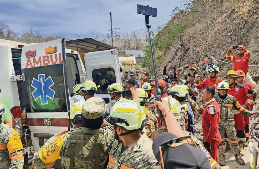 Encuentran el cuerpo de Abraham Aguilera, tercer trabajador de la mina Santa Fe