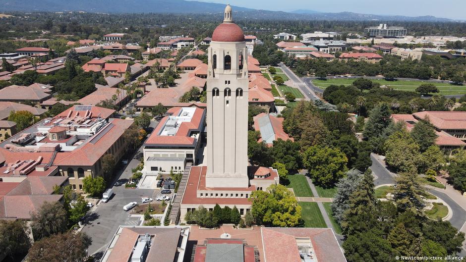 Rusia clasifica a la Universidad de Stanford como indeseable