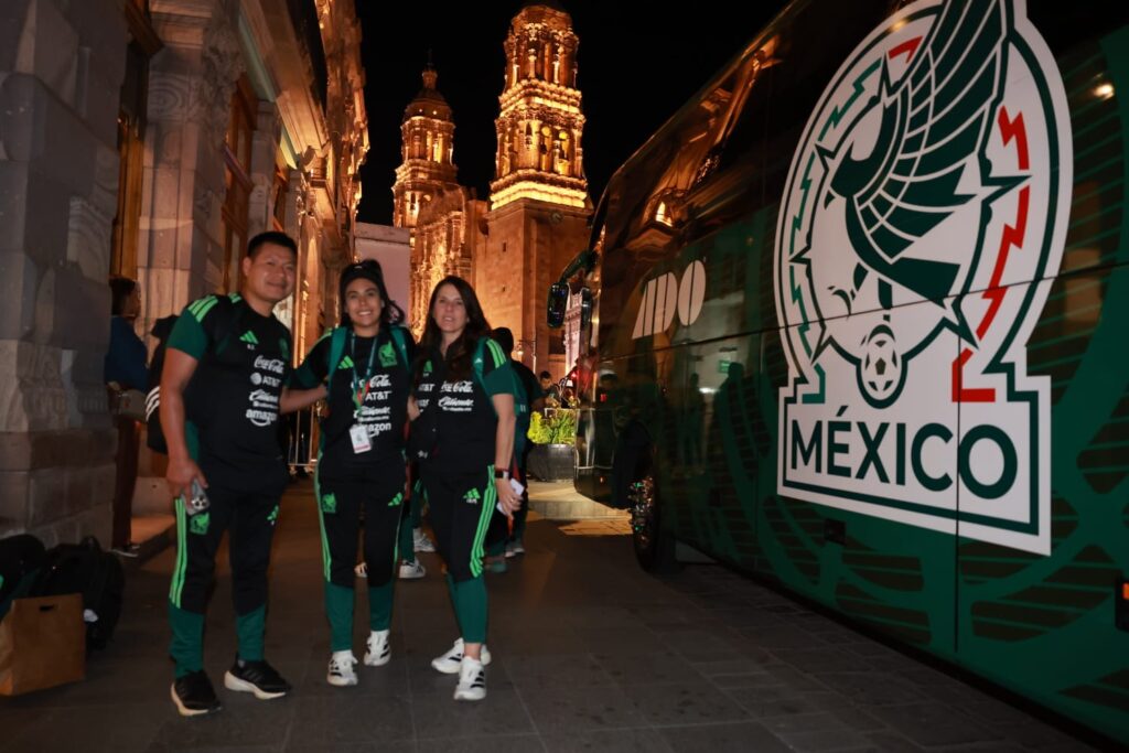 Selección Mexicana Femenil de Fútbol Arriba en Zacatecas
