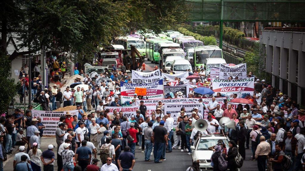 Megamarcha de Transportistas en CDMX: Rutas Alternas y Calles Bloqueadas el 20 de Mayo
