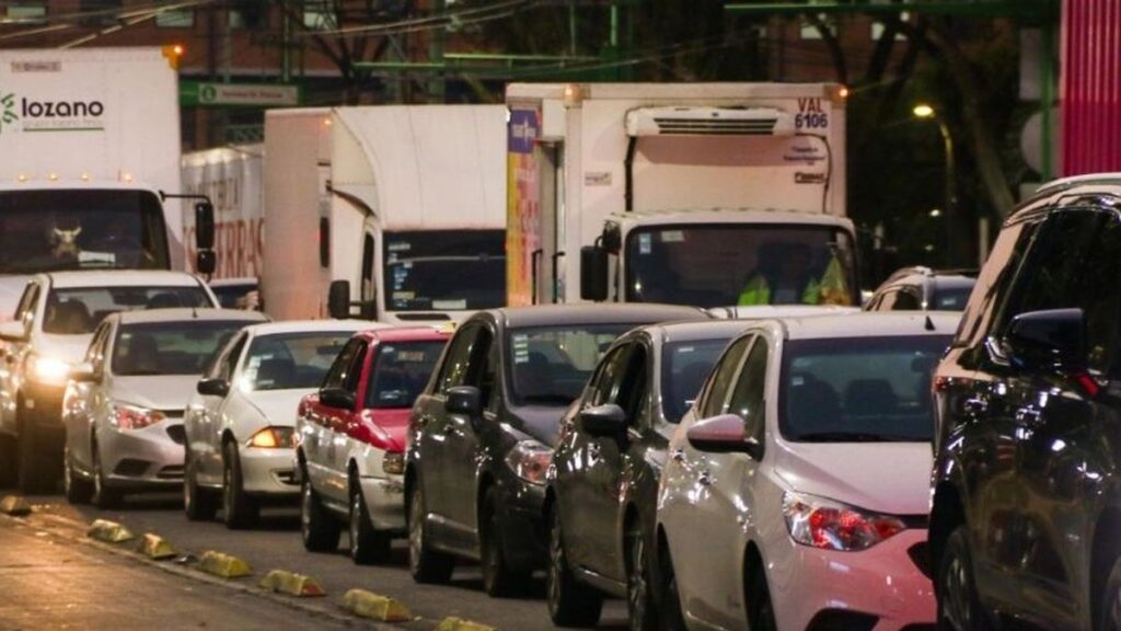 Autos que no circulan en CDMX y Edomex este 16 de junio de 2026