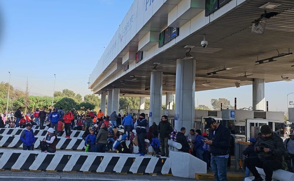 CNTE se moviliza en CDMX con varias concentraciones y toma de casetas