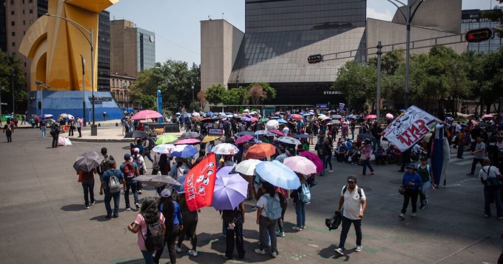 Huelga Nacional: Calles Cerradas y Megamarcha en CDMX y Otros Estados
