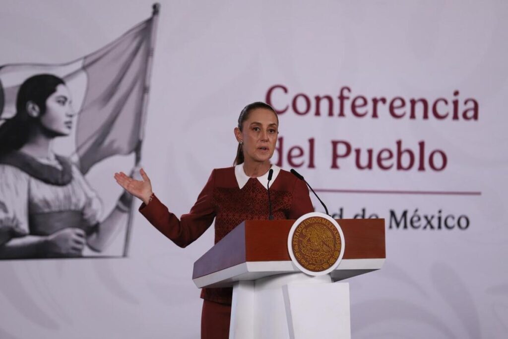 Sheinbaum condena la violencia en la protesta de la CNTE en el Zócalo