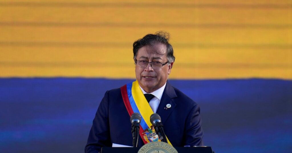 Suspensión del presidente de Colombia por investigación en curso