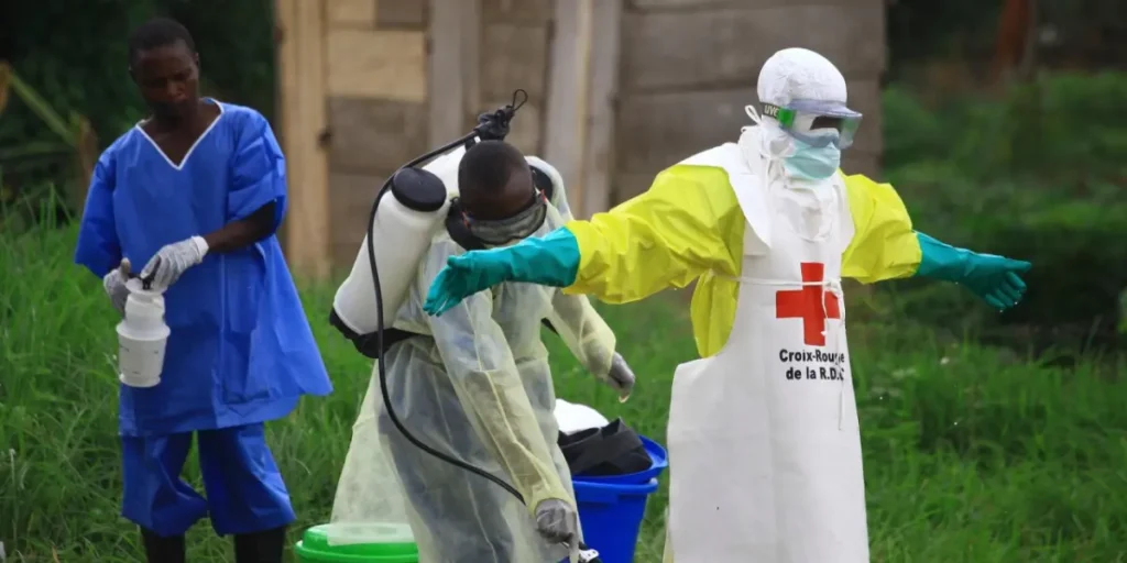 Creciente brote de ébola en RDC: más de 1,500 casos y 473 muertes