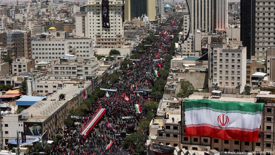Irán despide a Jamenei en medio de pedidos de justicia