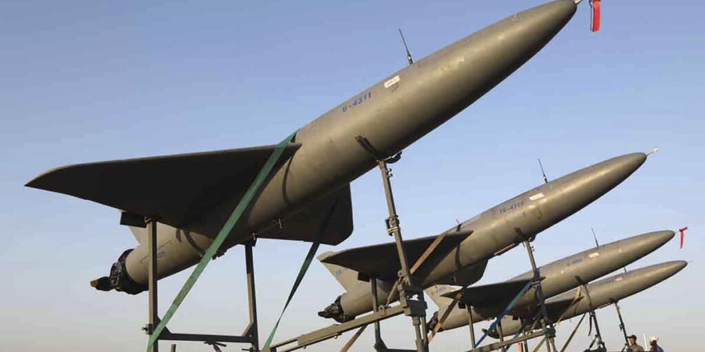 Irán intensifica ataques en Medio Oriente, afecta a aliados de EE. UU.