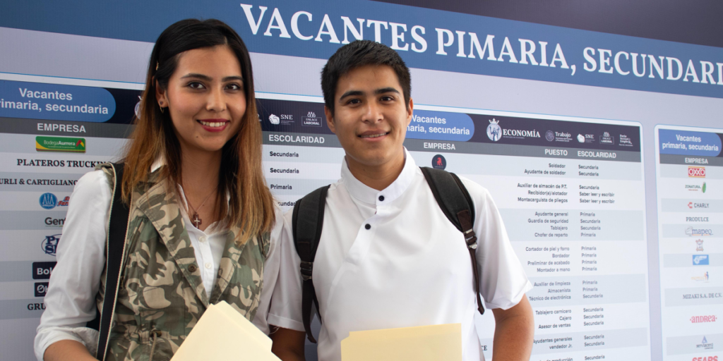 Legisladores buscan eliminar experiencia laboral para empleos iniciales
