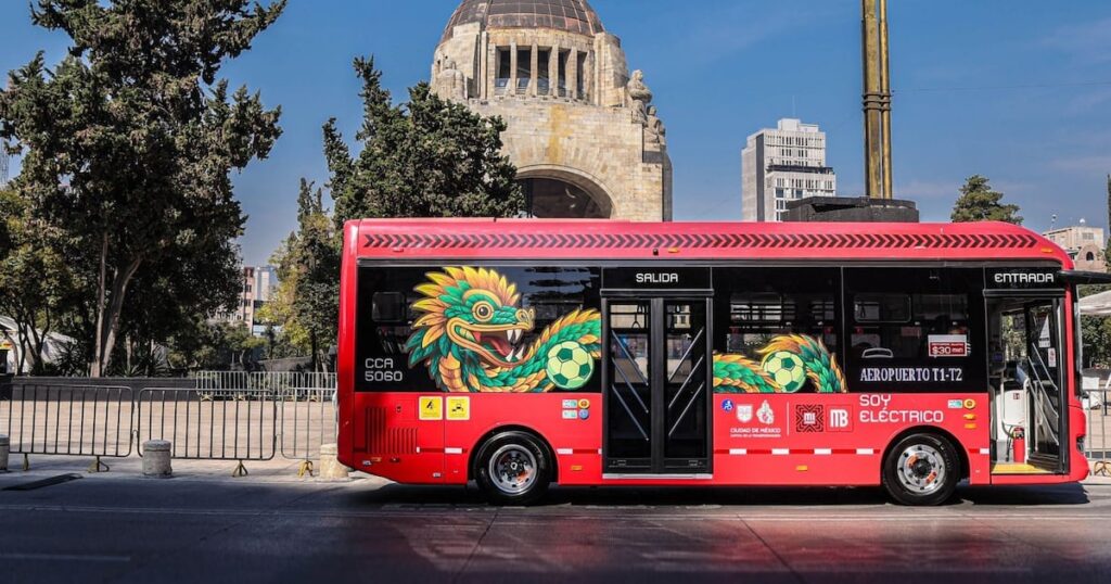 Operación del Merobús en la Ciudad durante el partido México vs. Inglaterra