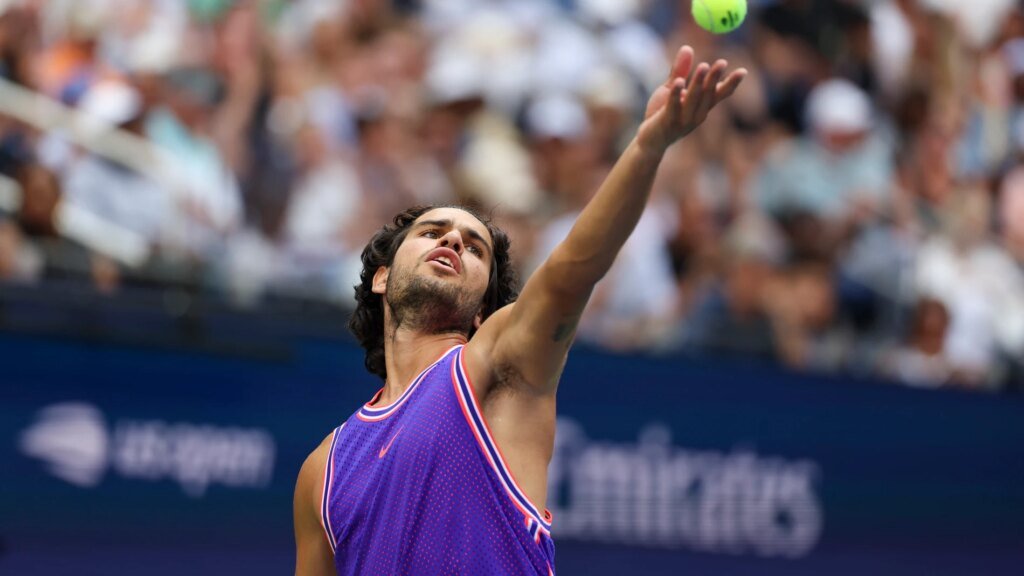 Alcaraz brilla en su regreso y avanza en el US Open 2023