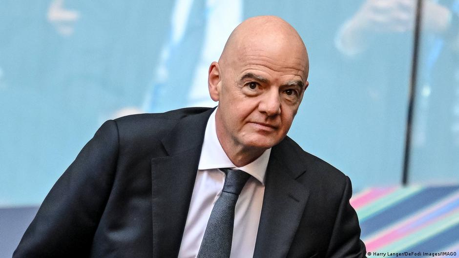Infantino pierde la confianza de la UEFA