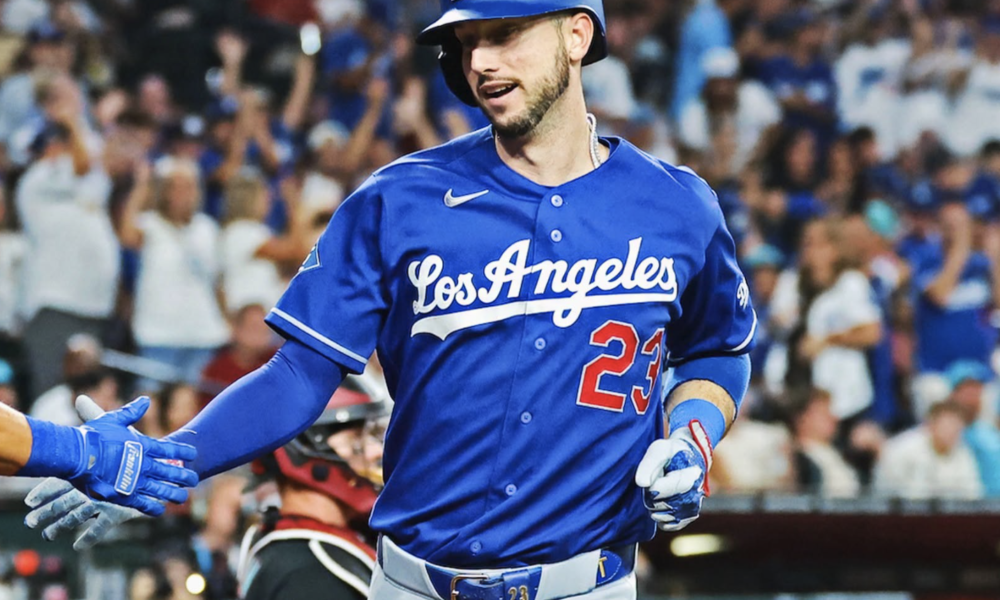 Ohtani impulsa a los Dodgers y los aleja del peligro en el juego