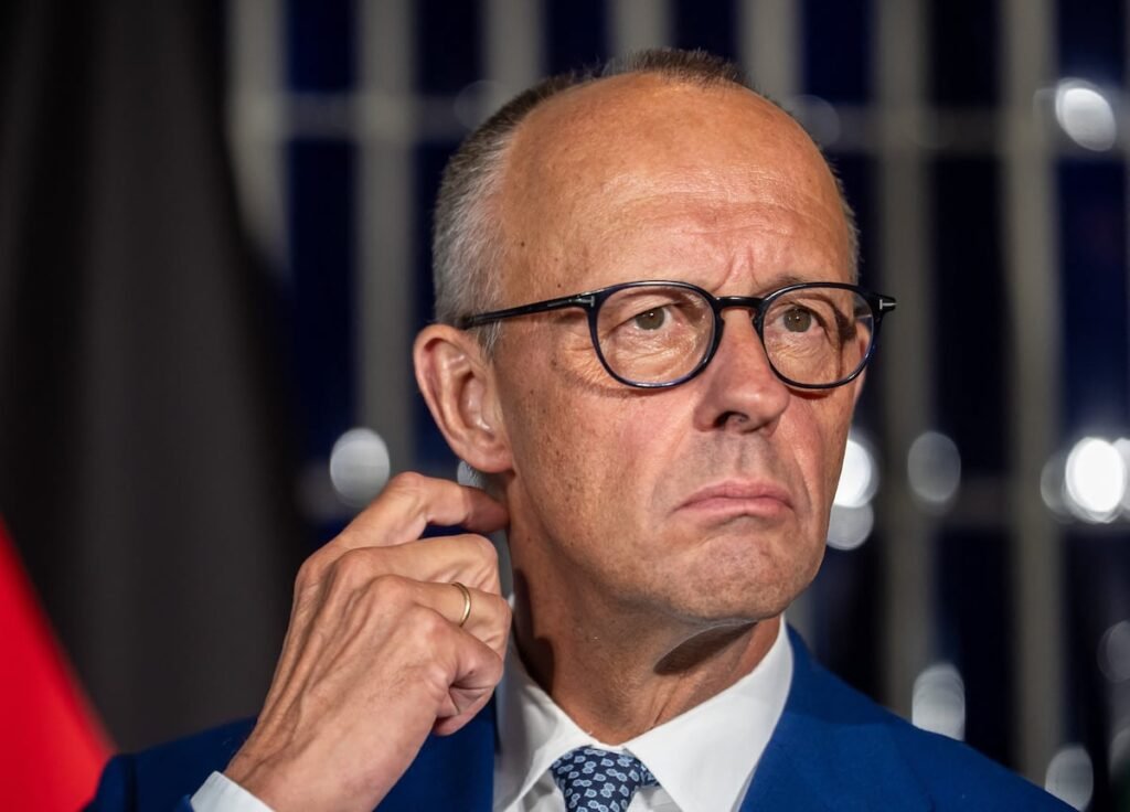 Friedrich Merz: El desafiante canciller de las reformas en busca de su lugar firme