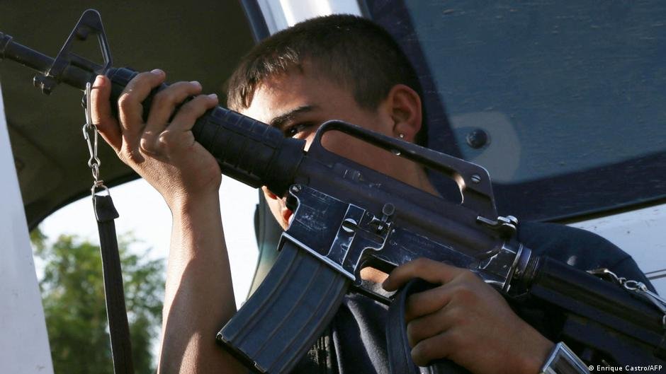 Prevención del reclutamiento de jóvenes por parte de criminales en México