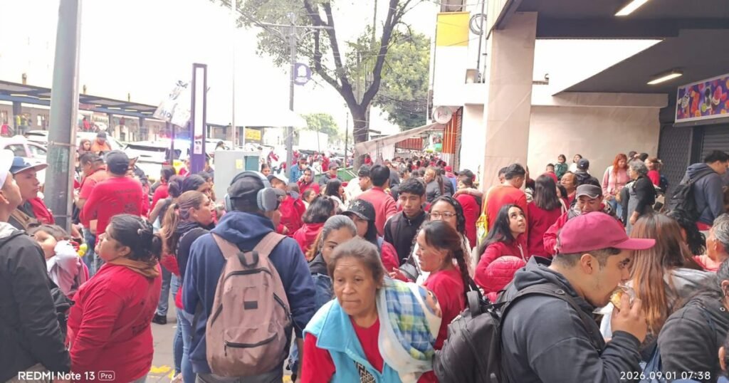 Marcha en Calzada de Tlalpan provoca caos vehicular y retrasos