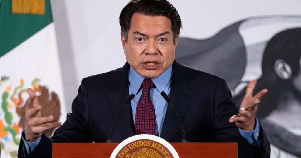 SEP propone regular el uso de celulares en las aulas escolares