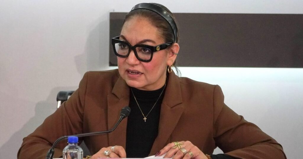 Renuncia la secretaria ejecutiva del INE en medio de polémica