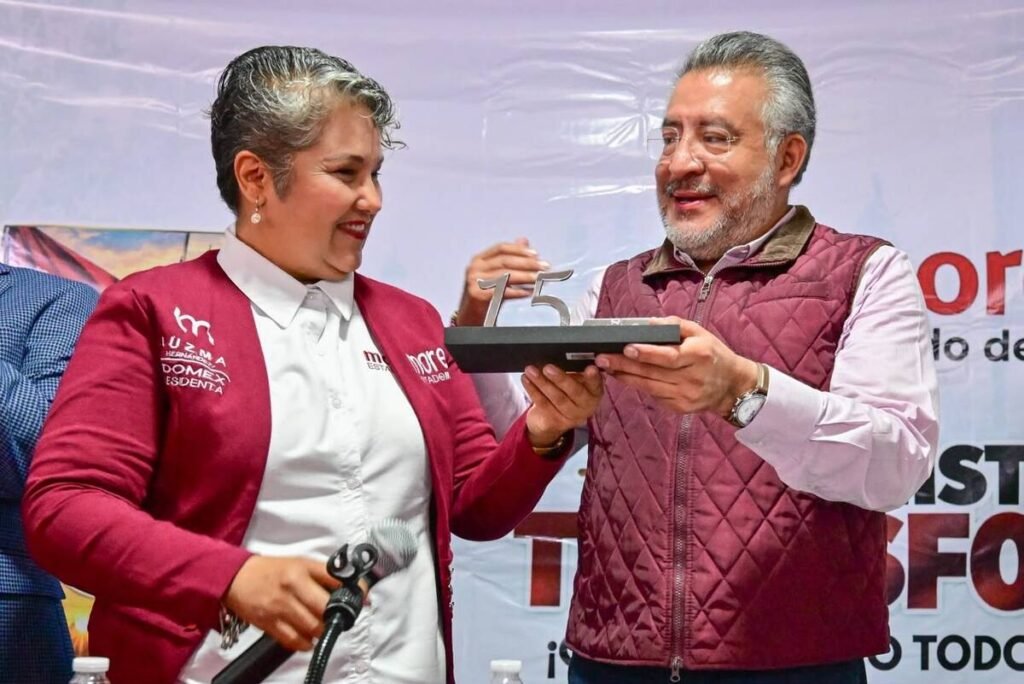 Horacio Duarte pide apoyo a Delfina Gómez en su campaña electoral