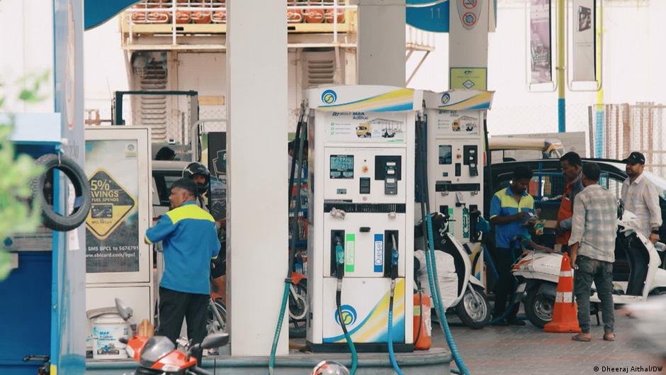 India avanza hacia el futuro con la introducción del combustible E20
