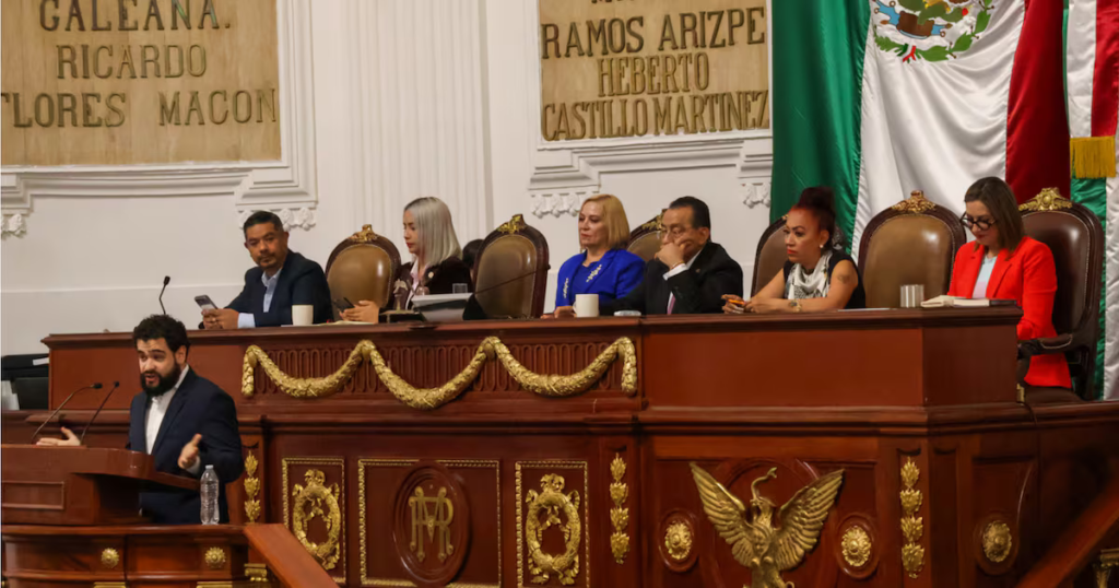 CDMX aumenta ingresos y reduce deuda, destaca De Botton