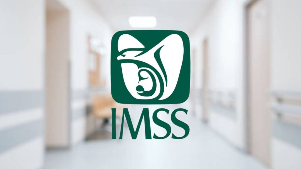 Siete mil empleados del IMSS marchan en CDMX