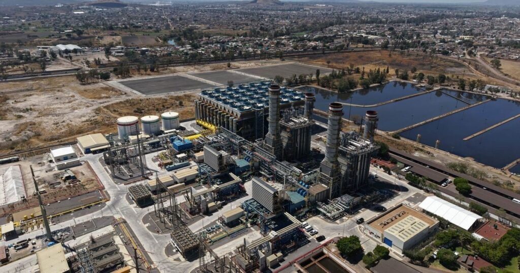 México enfrenta crisis energética por dependencia de recursos externos